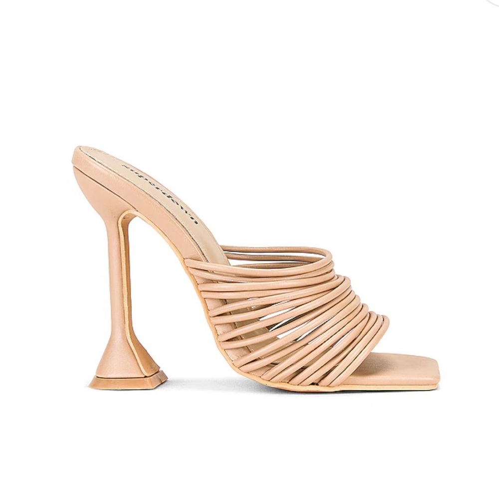 SZ 7 NEW EVA HEEL TAN REVOLVE